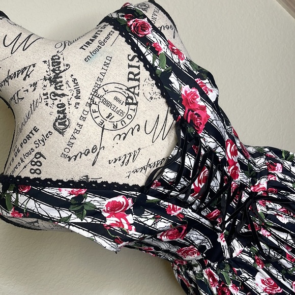 Hot Topic Wednesday Addams Meets Floral - Picture 6 of 9